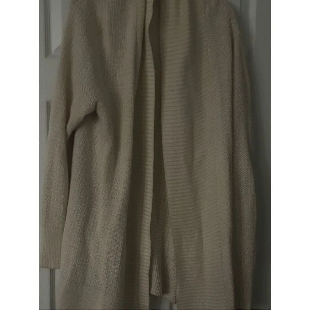 Croft & Barrow Cardigan - Picture 2 of 2